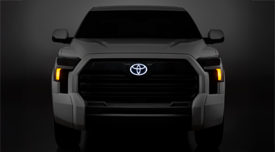 Illuminated Front Badge: Chrome