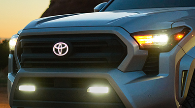 Emblema delantero iluminado: Cromado